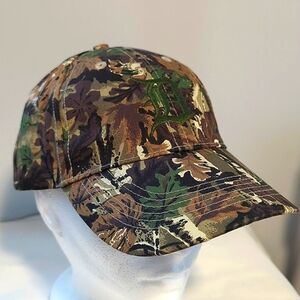NEW Detroit Tigers Camouflage Baseball Cap / Adjustable